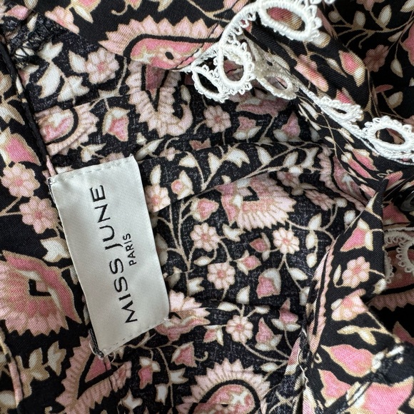 Miss June - Picture 7 of 10